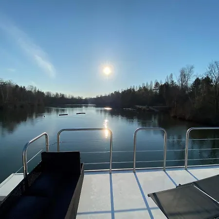 L'escale Royale Saint-fargeau-ponthierry - Seine - Melun *