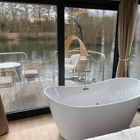 L'escale Royale Saint-fargeau-ponthierry - Seine - Melun *