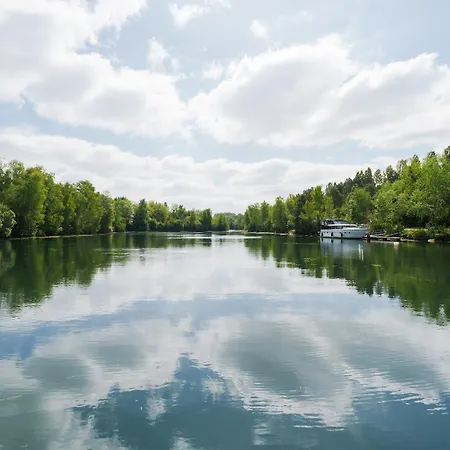 Båthotell L'escale Royale Saint-fargeau-ponthierry - Seine - Melun